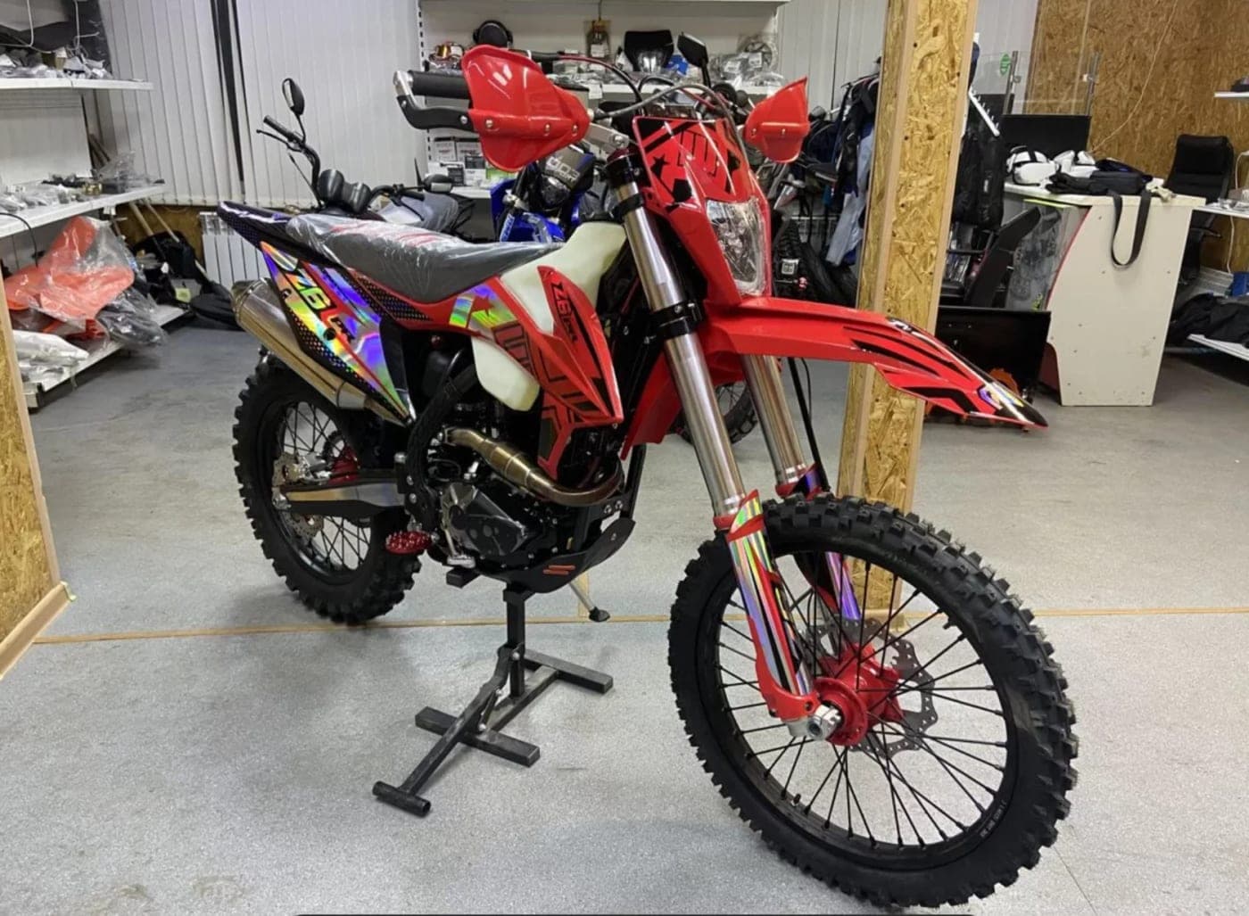 Мотоцикл Racer Z6 PR